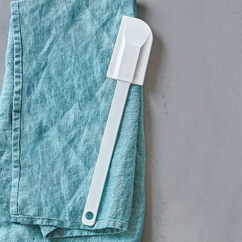 Classic Heavy-Duty Heat-Resistant Kitchen Scraper